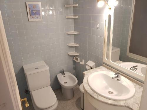 Apartamento Sky-high Seaside Getaway In Fuengirola!