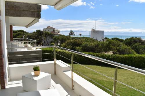 Luxurious Apartment In Front Of The Beach Gava Mar