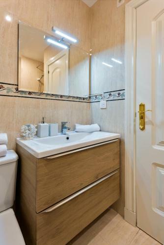 Apartamento Genteel Home Reyes Cat�licos