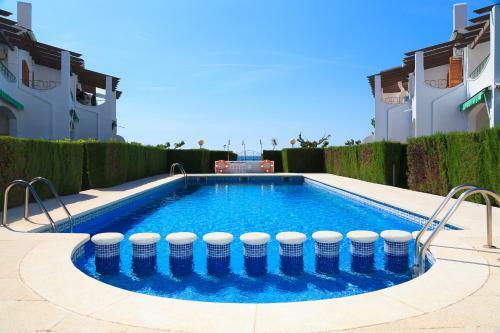 Uhc Arenal Family Complex