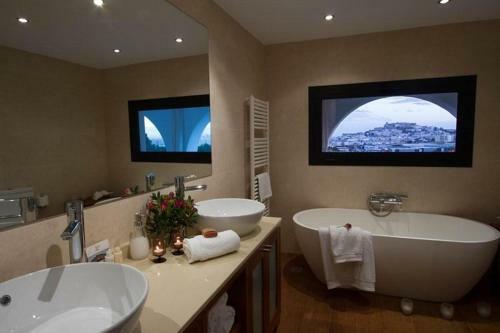 Ibiza Town Villa Sleeps 9 Pool Air Con Wifi