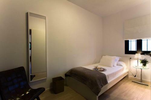 Ibiza Town Villa Sleeps 9 Pool Air Con Wifi