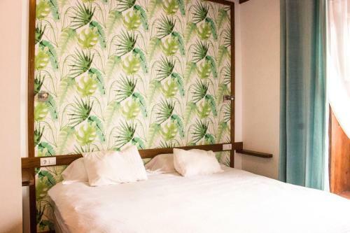 Canary Dreams Apartments