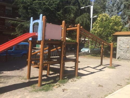 Apartamento �tico Balcon De Jaca II