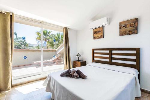 Xabia Villa Sleeps 8 Air Con Wifi