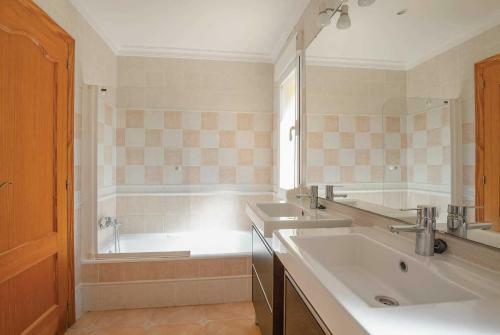 Xabia Villa Sleeps 6 Air Con Wifi