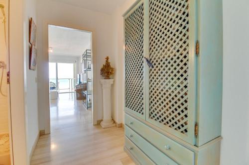 Apartamento Atenea @edificio Golden Life