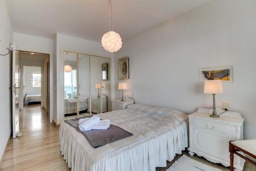 Apartamento Atenea @edificio Golden Life