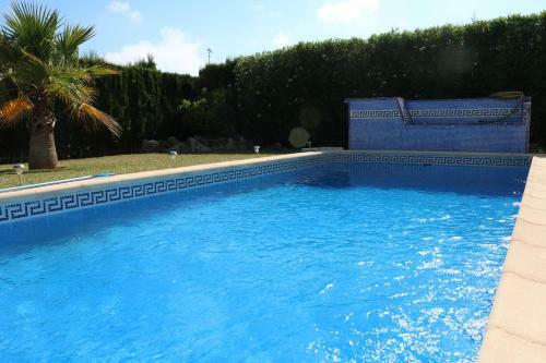 Chalet Con Piscina Para 6 - Turistika