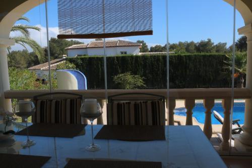 Chalet Con Piscina Para 6 - Turistika