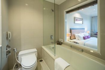 Hotel Bandara Suites Silom Bangkok