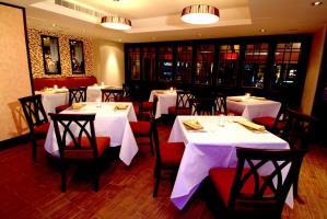 Hotel Bandara Suites Silom Bangkok