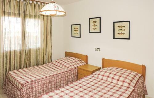 Three-bedroom Holiday Home In L'ametlla De Mar