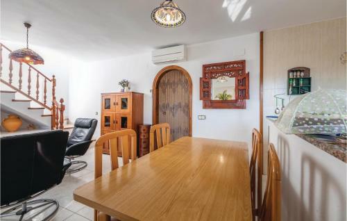 Three-bedroom Holiday Home In L'ametlla De Mar
