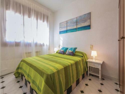 Three-bedroom Holiday Home In Ametlla De Mar