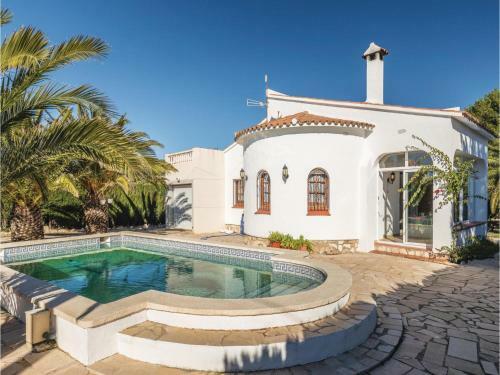 Three-bedroom Holiday Home In Ametlla De Mar