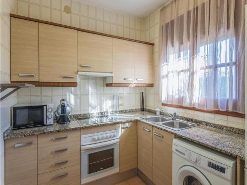 Three-bedroom Holiday Home In Ametlla De Mar