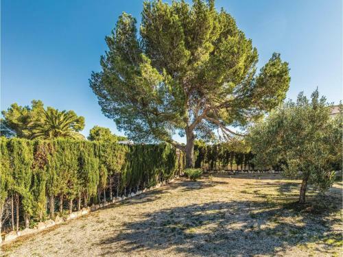 Three-bedroom Holiday Home In Ametlla De Mar