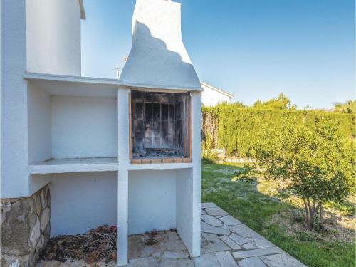 Three-bedroom Holiday Home In Ametlla De Mar