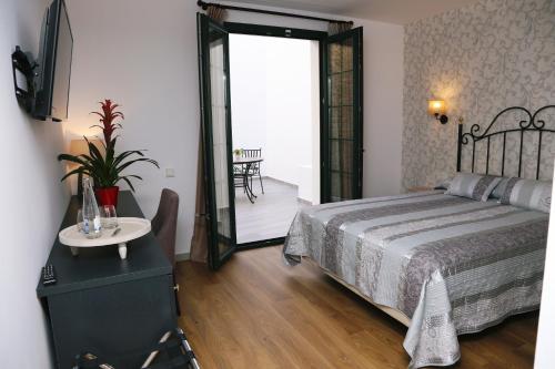 Hotel Jardi De Pedra - Adults Only
