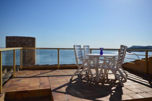 Bonito Y Espacioso Apartamento En Primera L�nea D