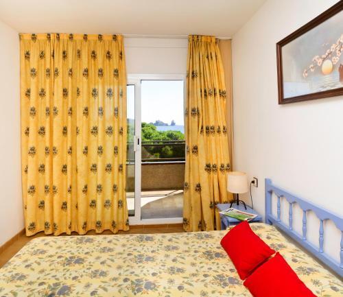 Rvhotels Apartamentos La Pineda