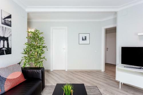 3 Bedroom Apartment Carrer Florida