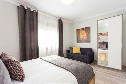 3 Bedroom Apartment Carrer Florida