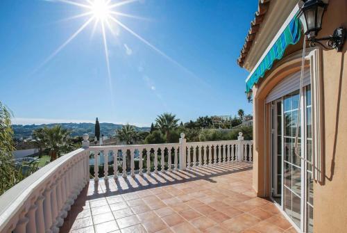 La Cala De Mijas Villa Sleeps 8 Air Con Wifi