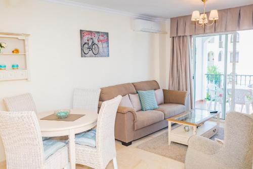Cubo�s Apartamento Riviera Del Sol