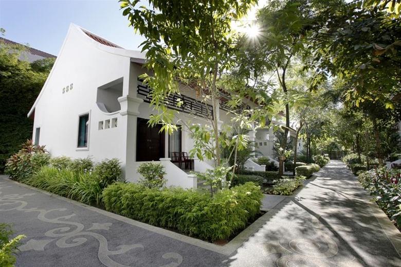 Hotel Duangjitt Resort And Spa