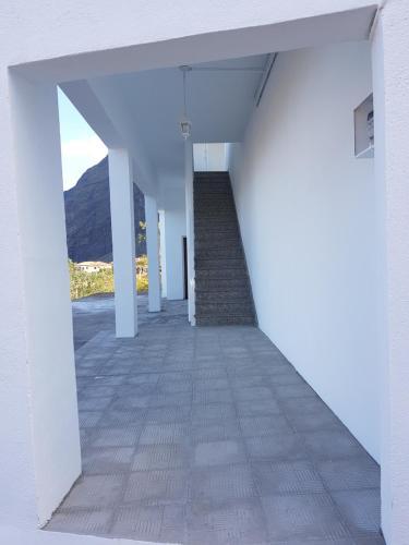 Sea And Mountain Views Apartments