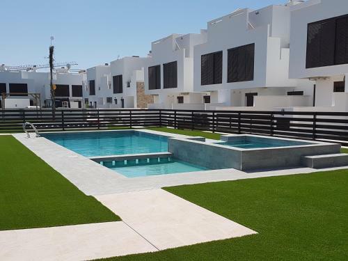 Luxury 3 Bedroom Apartment