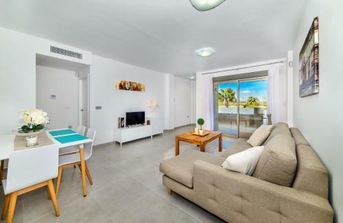Torre De La Horadada Villa Sleeps 6 Pool Air Con