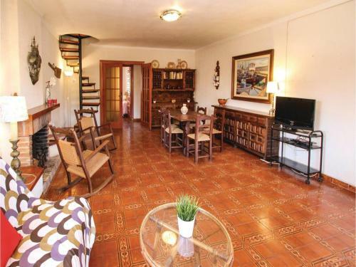 Four-bedroom Holiday Home In Torre De La Horadada