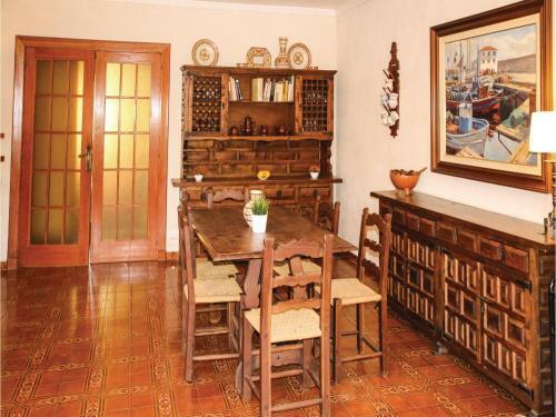 Four-bedroom Holiday Home In Torre De La Horadada