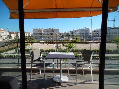 Top Floor Apartment By The Sea