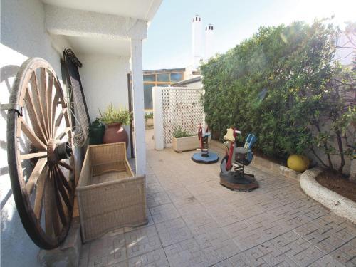 Six-bedroom Holiday Home In La Manga