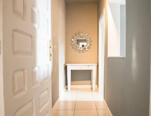 Lightbooking-villa Sol