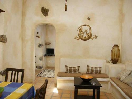 Las Brenas Villa Sleeps 2 Pool Wifi T691364