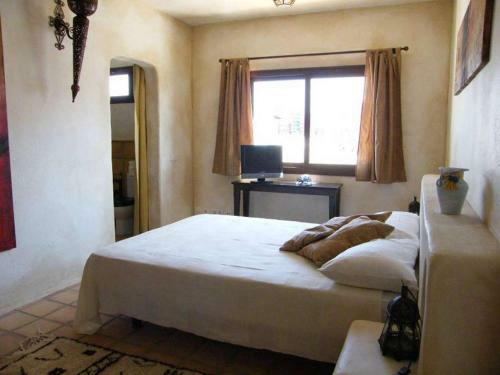 Las Brenas Villa Sleeps 2 Wifi T691366