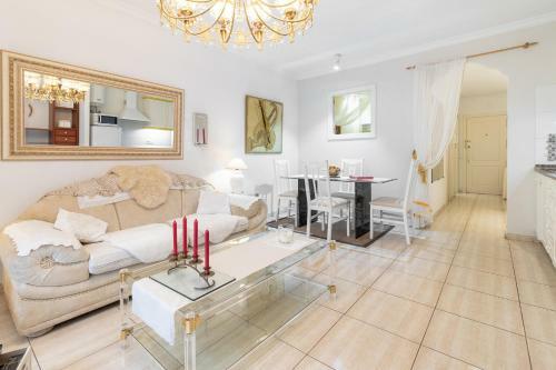 Apartamento Flatguest - Flat With Art