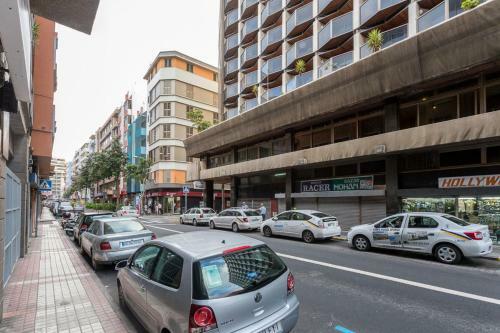 Central Apartment Near Beach And Port