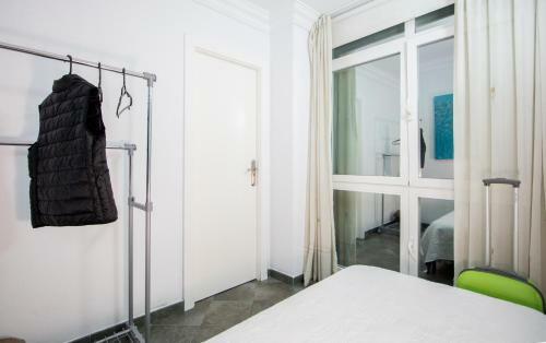 Central Square Apartment "with Sea Views"