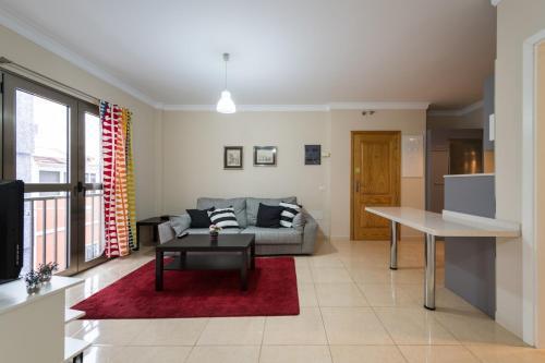 Pineda Apartments