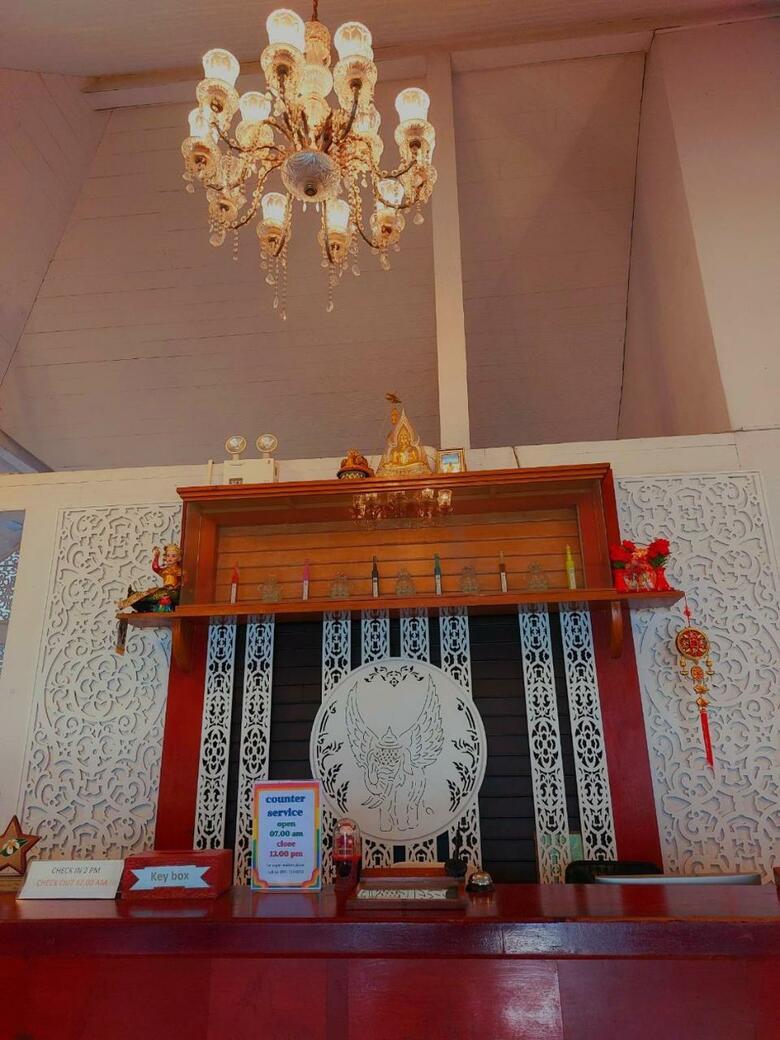 Hotel Karinthip Village