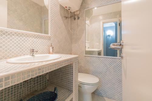 Central Square Apartment To Share "with Sea Views"