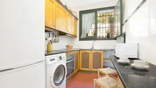 Llafranc Villa Sleeps 7 T223639