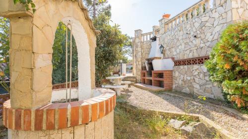 Lloret De Mar Villa Sleeps 7
