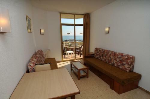 Apartments In Lloret De Mar 35386